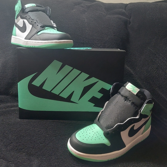 Air Jordan 1 High OG Green Glow - Picture 5 of 7